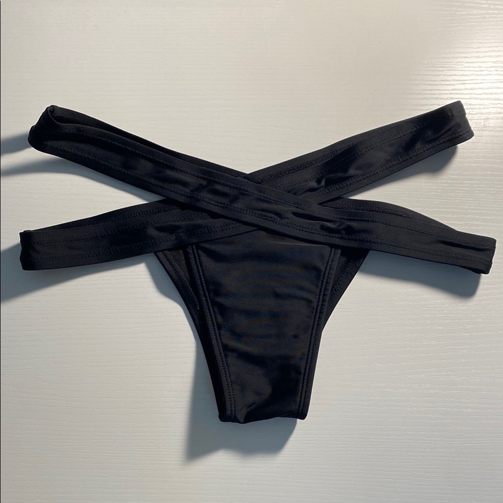 Sunny Co Black Crisscross Bikini Bottom Small